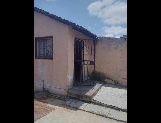 2 BEDROOM HOUSE FOR SALE IN SOSHANGUVE GG